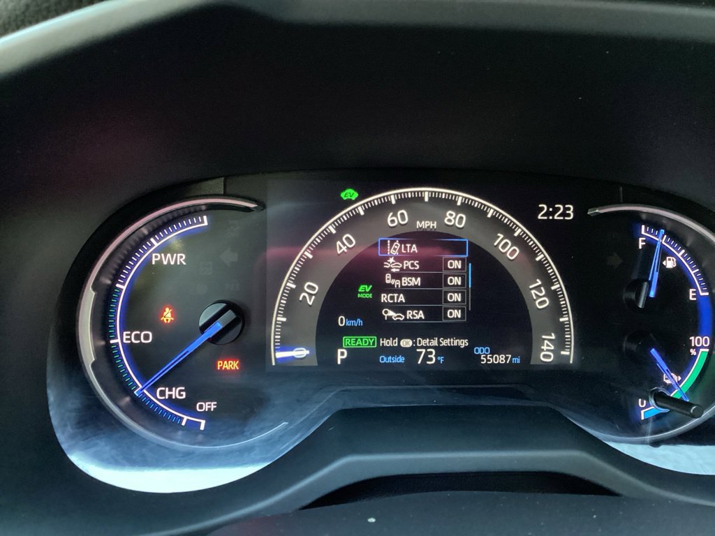 Used 2021 Toyota RAV4 SE w/ Weather & Moonroof Package AWD/4WD image 14