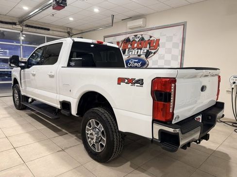 Used 2024 Ford F350 Lariat w/ FX4 Off-Road Package image 9