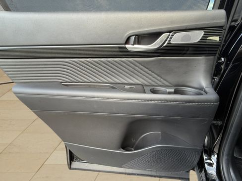 Used 2024 Hyundai Palisade Calligraphy image 31