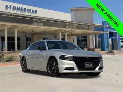 Used 2020 Dodge Charger SXT w/ Blacktop Package
