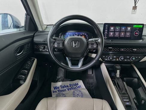 Used 2023 Honda Accord Touring image 23