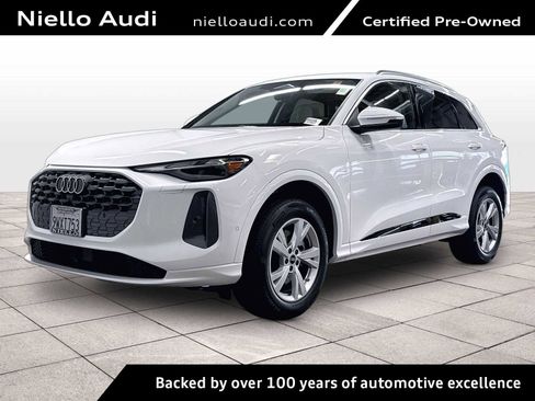 Used 2025 Audi Q5 Premium AWD/4WD image 1