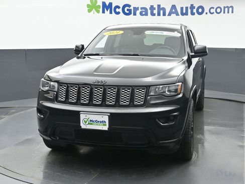 Used 2021 Jeep Grand Cherokee Laredo X image 5