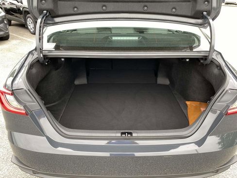 Used 2026 Toyota Camry SE FWD image 16