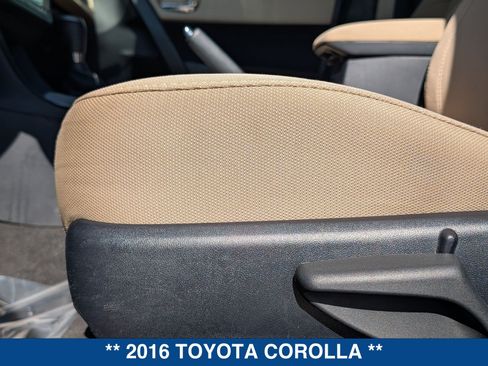 Used 2016 Toyota Corolla LE FWD image 22