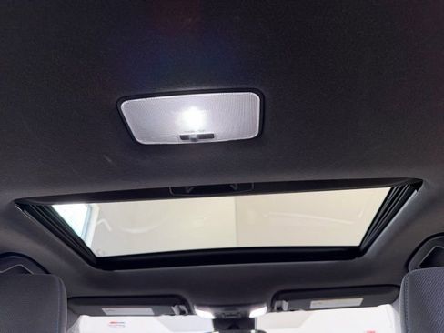 Used 2022 Toyota Corolla SE FWD image 20