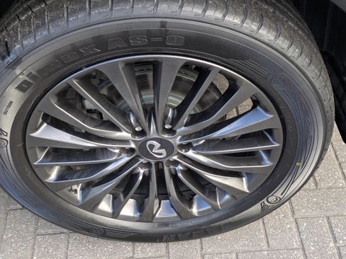 Used 2023 INFINITI QX80 Premium Select w/ Cargo Package image 13