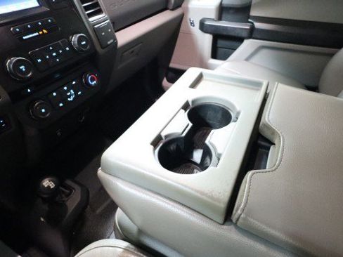 Used 2018 Ford F250 XL w/ Power Equipment Group image 15