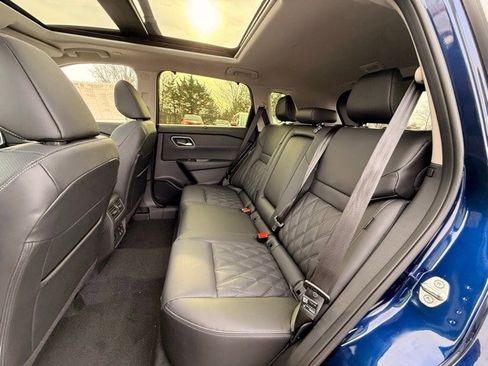 New 2026 Nissan Rogue Platinum w/ Platinum Premium Package image 15