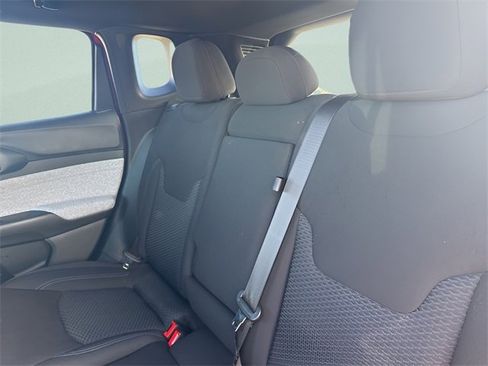 Used 2024 Jeep Compass Sport image 24