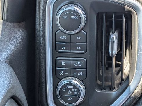 Used 2021 GMC Sierra 1500 AT4 w/ Technology Package AWD/4WD image 25