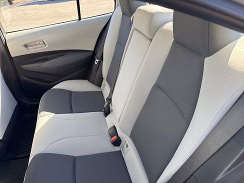 Used 2023 Toyota Corolla LE image 18