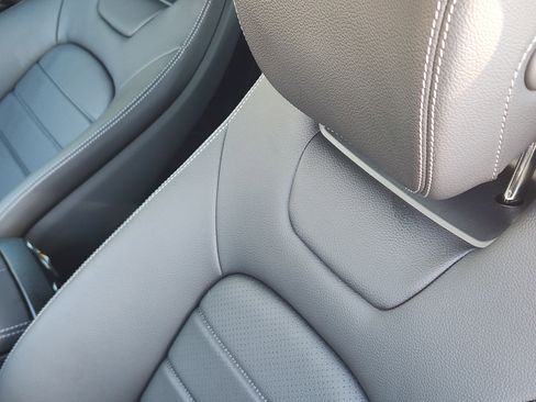 Used 2023 Mercedes-Benz C 300 Coupe image 19