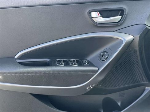 Used 2017 Hyundai Santa Fe SE w/ SE Premium Package 02 image 26