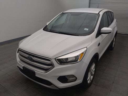 Used 2017 Ford Escape SE FWD image 15
