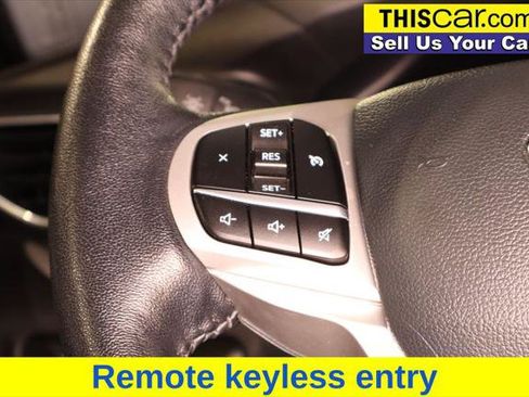 Used 2023 Ford Explorer XLT w/ Equipment Group 202A RWD image 15