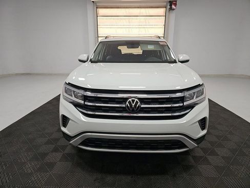 Used 2023 Volkswagen Atlas SE w/ Panoramic Sunroof Package FWD image 2