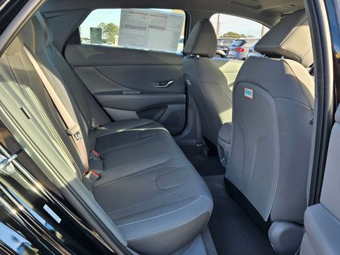 New 2026 Hyundai Elantra Sport FWD image 14