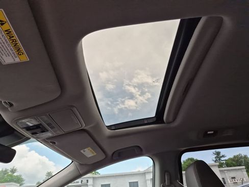 Used 2019 Honda Odyssey EX-L image 19