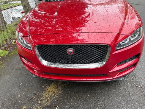 Used 2017 Jaguar F-PACE Prestige AWD/4WD image 34