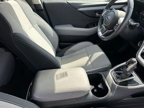Used 2025 Subaru Outback Limited image 17