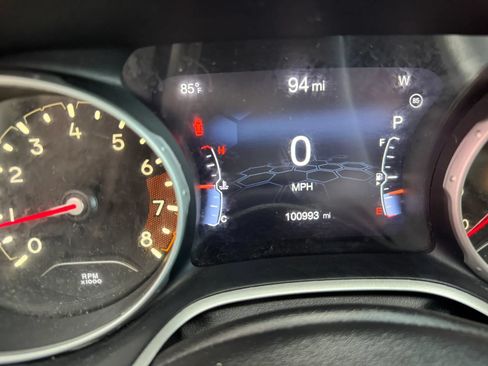 Used 2021 Jeep Compass Limited AWD/4WD image 9