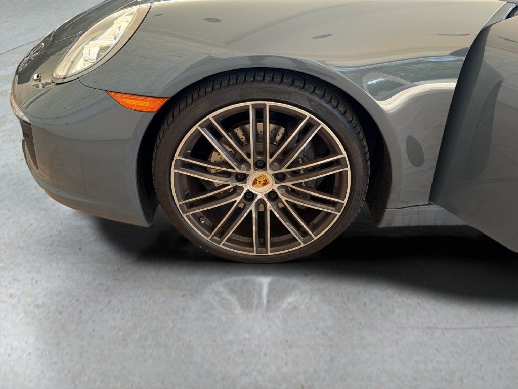 Used 2017 Porsche 911 Carrera RWD image 10