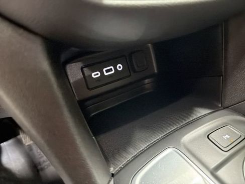 Certified 2024 Chevrolet Equinox LT w/ LPO, Floor Liner Package image 26