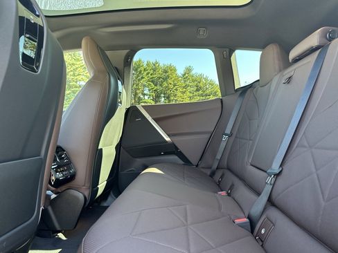 New 2026 BMW iX xDrive45 image 21