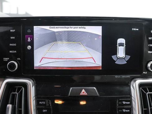 Used 2022 Kia Sorento S image 7