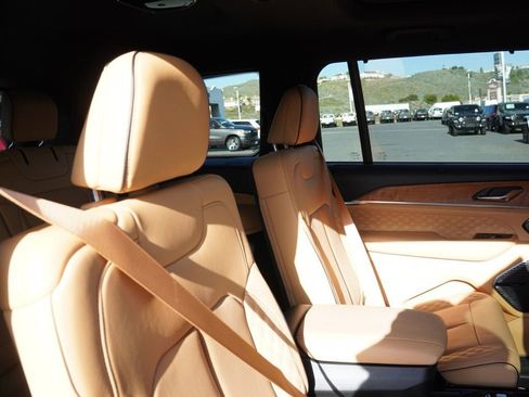 Used 2024 Jeep Grand Cherokee L Summit image 23