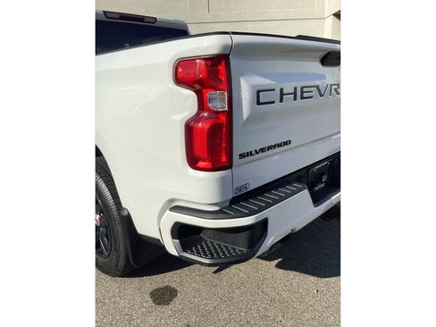 Used 2021 Chevrolet Silverado 1500 RST AWD/4WD image 18
