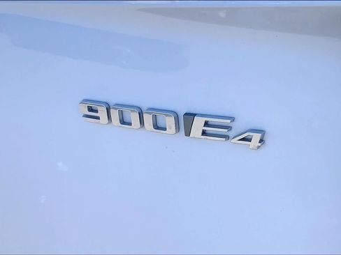 Used 2026 Cadillac Vistiq Sport AWD/4WD image 7