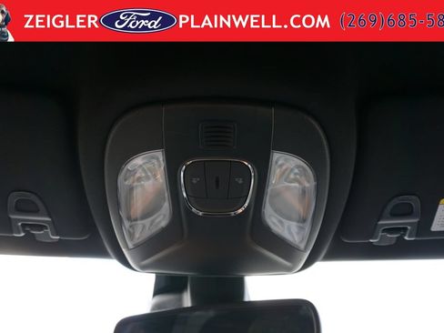 Used 2025 Jeep Compass Latitude AWD/4WD image 30