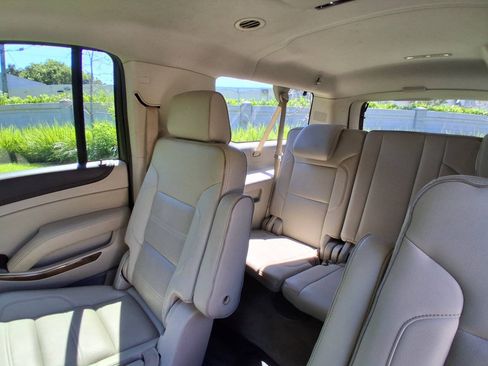 Used 2016 GMC Yukon XL Denali RWD image 14