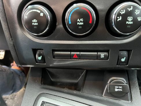 Used 2010 Dodge Challenger R/T image 31