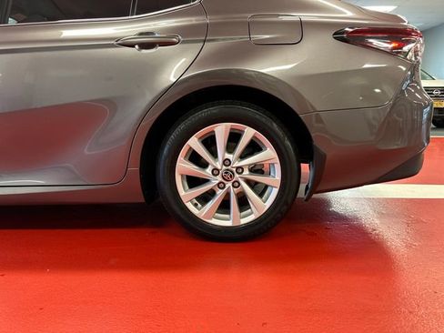 Certified 2021 Toyota Camry LE FWD image 28