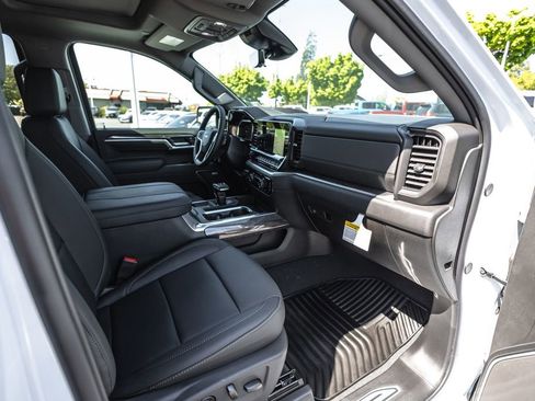 New 2026 Chevrolet Silverado 1500 LTZ w/ Technology Package AWD/4WD image 33
