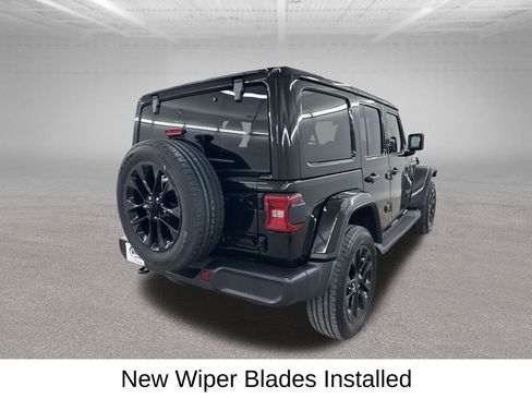 Used 2025 Jeep Wrangler Unlimited Sahara image 13