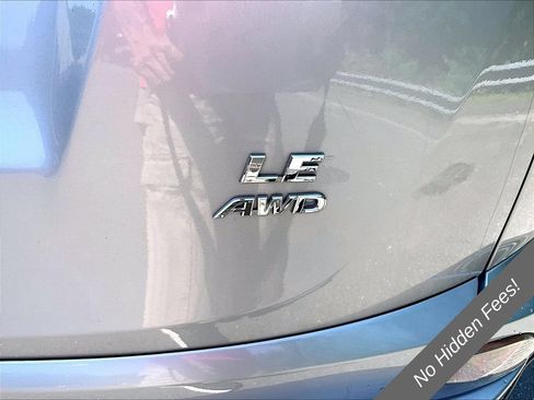 Used 2018 Toyota RAV4 LE w/ All Weather Liner Package AWD/4WD image 8