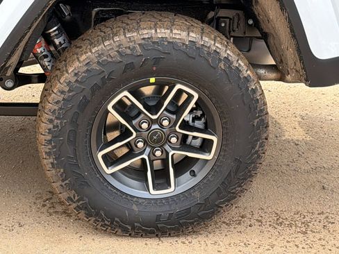 New 2026 Jeep Gladiator Mojave image 12