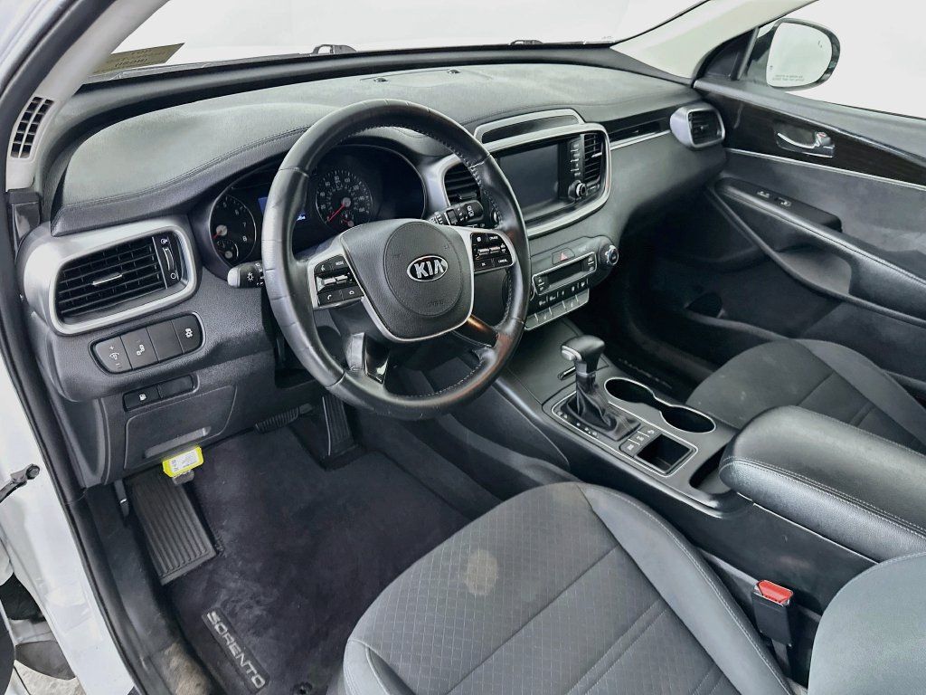 Used 2020 Kia Sorento LX w/ LX I4 Convenience Package AWD/4WD image 30