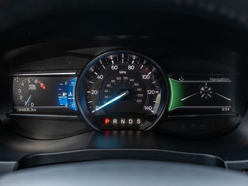 Used 2018 Ford Explorer XLT w/ Equipment Group 202A image 23