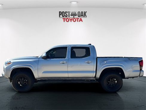 Used 2023 Toyota Tacoma SR image 4