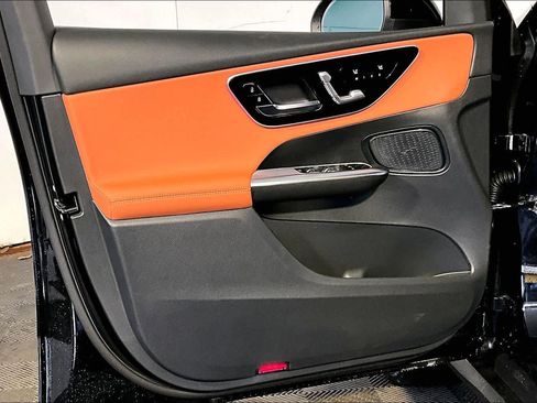 New 2026 Mercedes-Benz GLC 300 4MATIC image 11