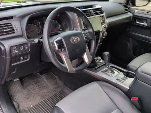 Used 2023 Toyota 4Runner SR5 Premium w/ Moonroof Package AWD/4WD image 10