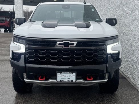 Used 2024 Chevrolet Silverado 1500 ZR2 w/ Technology Package image 5
