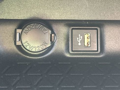 Certified 2023 Toyota RAV4 SE image 34