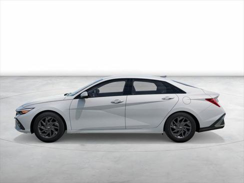 New 2026 Hyundai Elantra Blue image 3