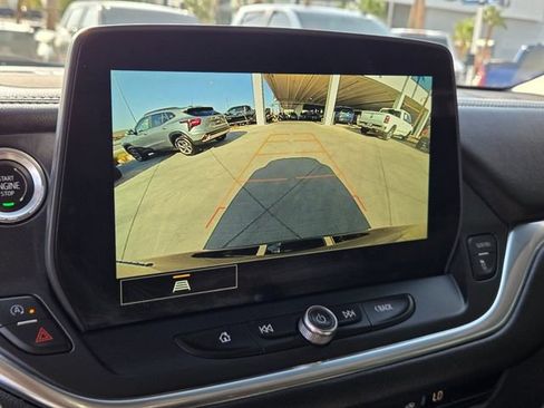 Used 2023 Chevrolet Blazer LT FWD image 21